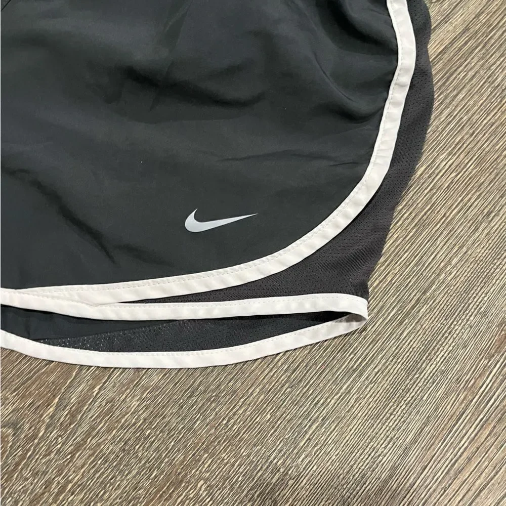 Nike Dri-Fit Running Shorts High-Rise Elastic Waistband Pull-On Black Small